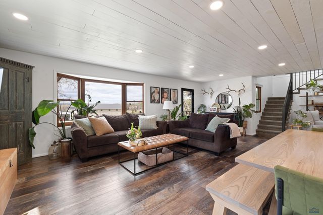6451 LONG VIEW RD, Rapid City, SD 57703