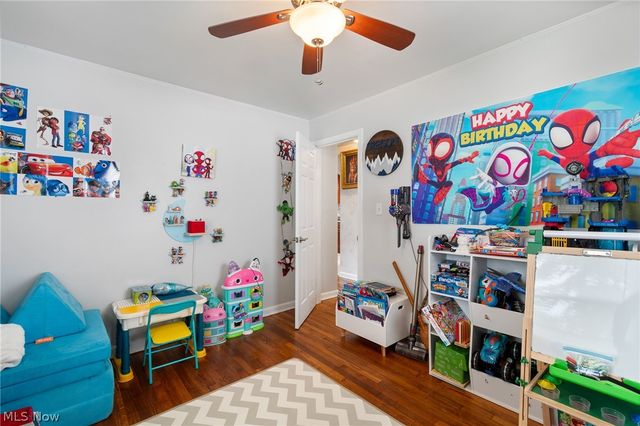1556 Campbell Street, Cuyahoga Falls, OH 44223