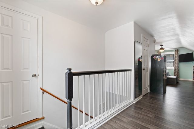 1556 Campbell Street, Cuyahoga Falls, OH 44223