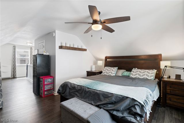 1556 Campbell Street, Cuyahoga Falls, OH 44223