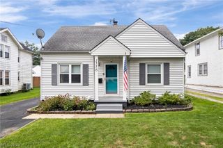 1556 Campbell Street, Cuyahoga Falls, OH 44223