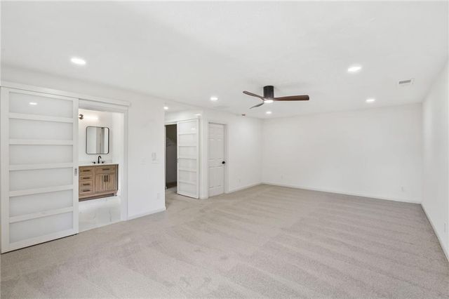 3844 Lake SE Drive, Smyrna, GA 30082