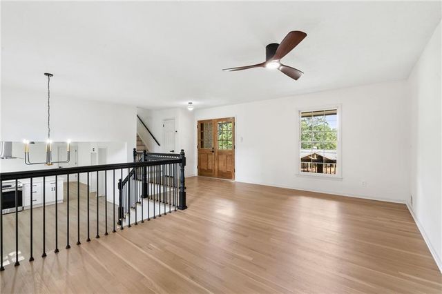 3844 Lake SE Drive, Smyrna, GA 30082
