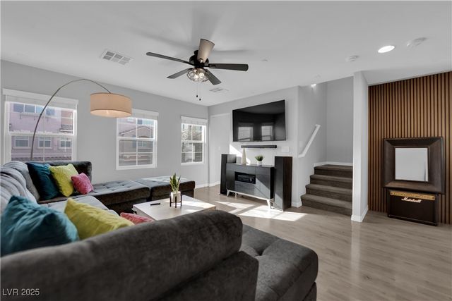 9956 Sable Point Street, Las Vegas, NV 89178