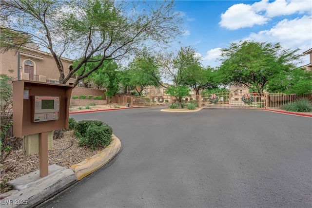 9956 Sable Point Street, Las Vegas, NV 89178