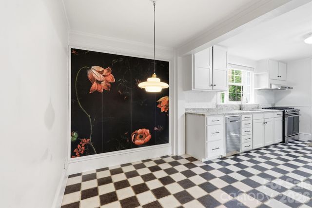 150 Pacolet Street, Tryon, NC 28782