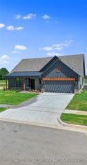 8504 E El Paso Street, Broken Arrow, OK 74014