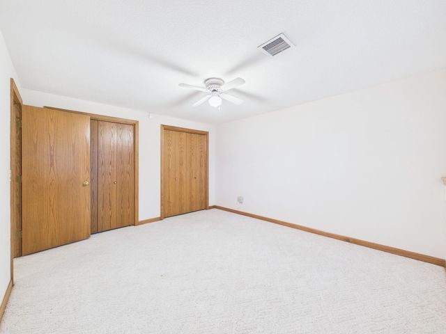 939 N Woodridge Ct, Wichita, KS 67206