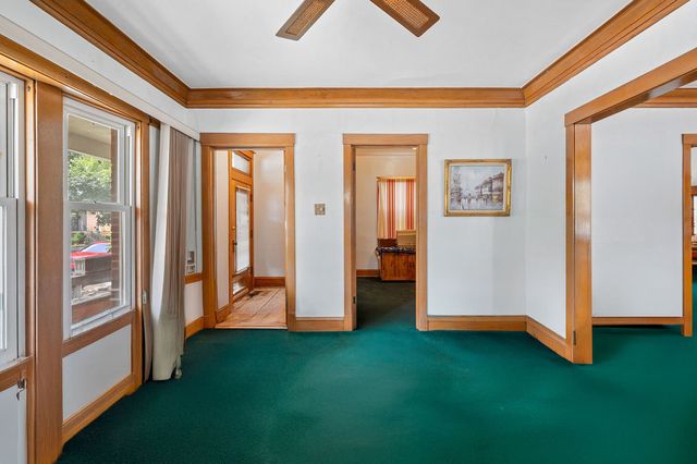 10657 S Avenue G, Chicago, IL 60617