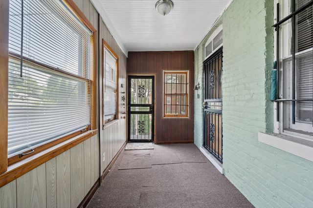 10657 S Avenue G, Chicago, IL 60617