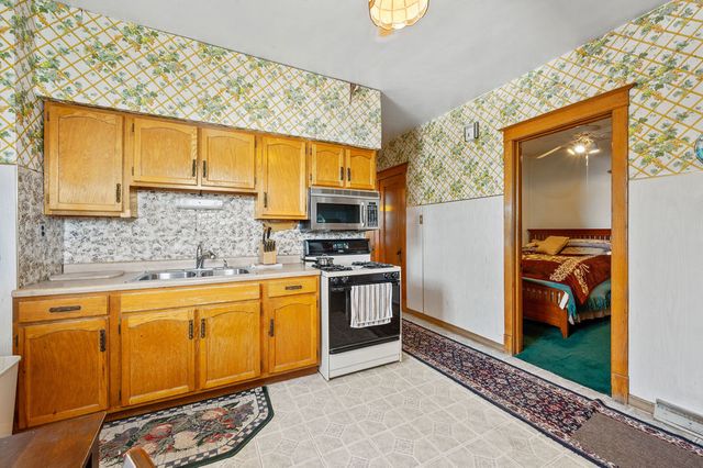 10657 S Avenue G, Chicago, IL 60617