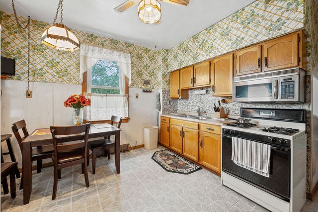 10657 S Avenue G, Chicago, IL 60617
