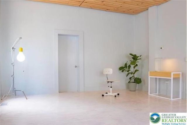 1122 West Hamilton Street Bldg, Allentown City, PA 18101