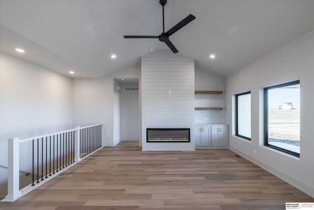 418 Karloff Circle, Yutan, NE 68073