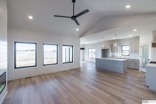 418 Karloff Circle, Yutan, NE 68073