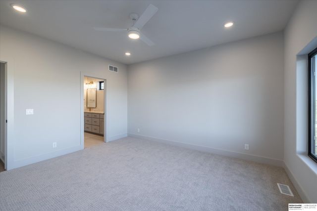 418 Karloff Circle, Yutan, NE 68073