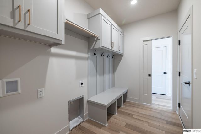 418 Karloff Circle, Yutan, NE 68073