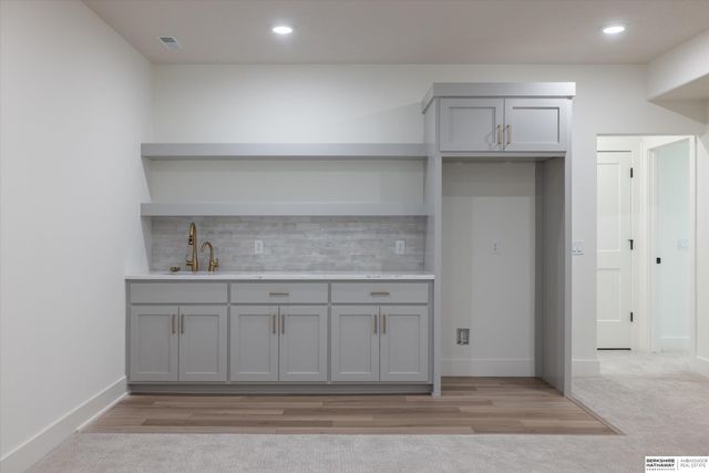 418 Karloff Circle, Yutan, NE 68073