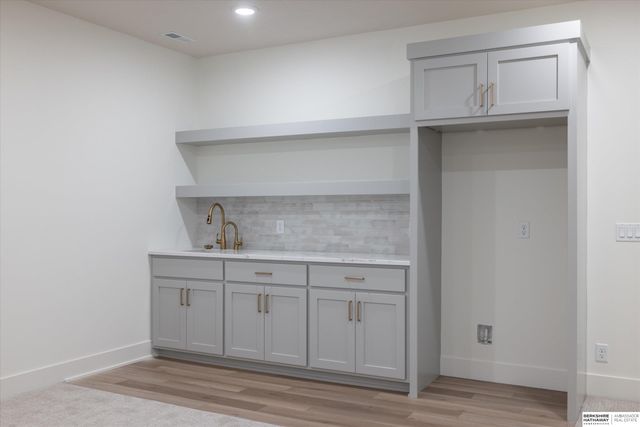 418 Karloff Circle, Yutan, NE 68073