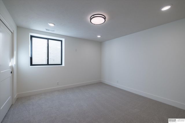 418 Karloff Circle, Yutan, NE 68073