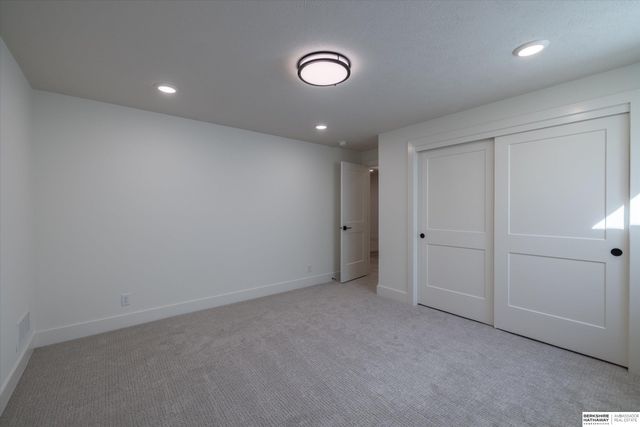 418 Karloff Circle, Yutan, NE 68073