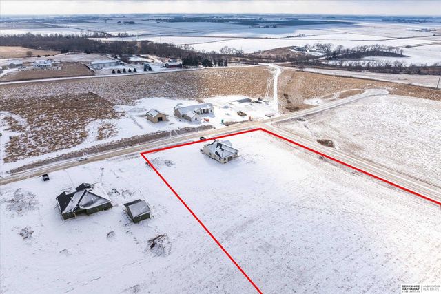 418 Karloff Circle, Yutan, NE 68073