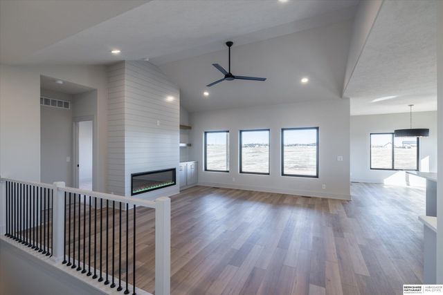 418 Karloff Circle, Yutan, NE 68073