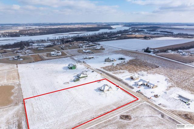 418 Karloff Circle, Yutan, NE 68073