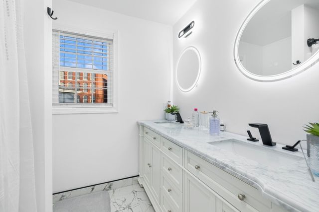 5 Vista Way, Fall River, MA 02724