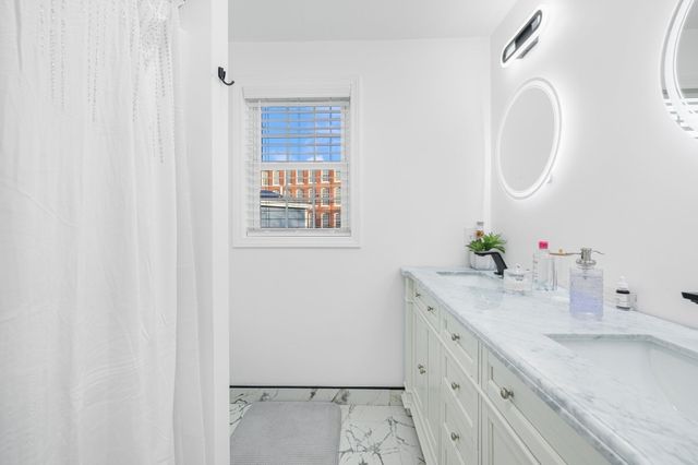 5 Vista Way, Fall River, MA 02724