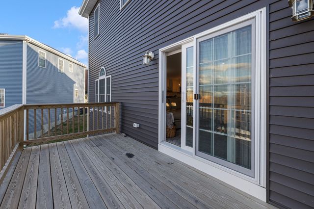 5 Vista Way, Fall River, MA 02724