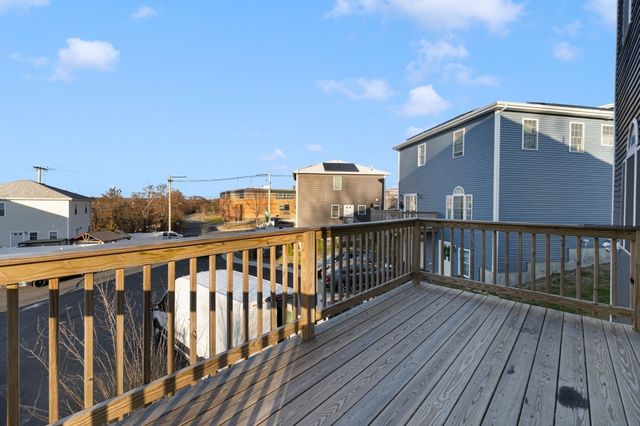5 Vista Way, Fall River, MA 02724