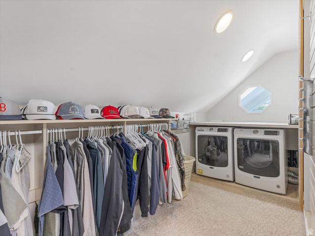 8318 S RIDGE POINT RD, Sandy, UT 84093