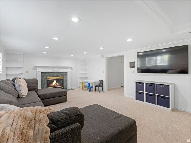 8318 S RIDGE POINT RD, Sandy, UT 84093