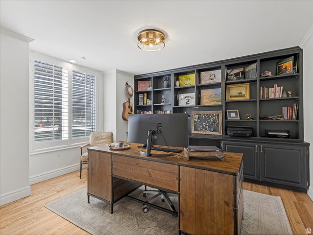 8318 S RIDGE POINT RD, Sandy, UT 84093