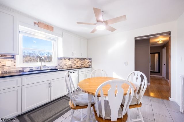 55 Robbins Rd, Branchburg Twp., NJ 08876