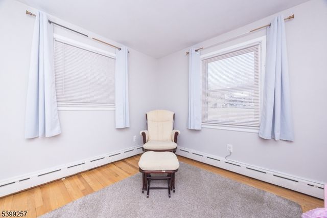 55 Robbins Rd, Branchburg Twp., NJ 08876