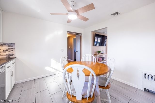 55 Robbins Rd, Branchburg Twp., NJ 08876