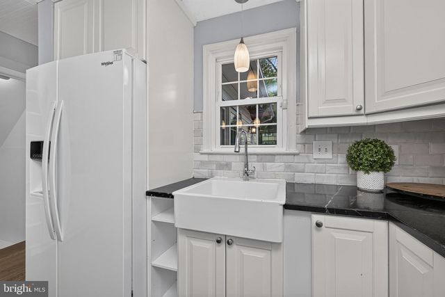 9908 DICKENS AVE, Bethesda, MD 20814