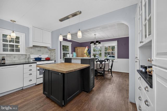 9908 DICKENS AVE, Bethesda, MD 20814