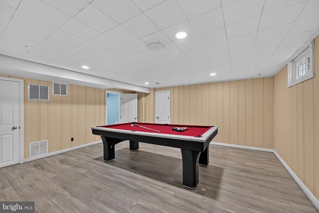 9908 DICKENS AVE, Bethesda, MD 20814