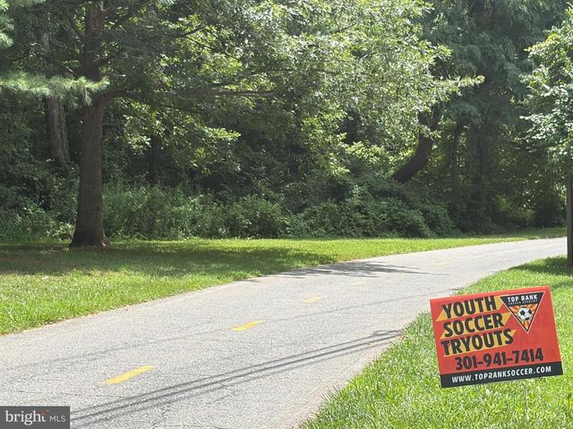 9908 DICKENS AVE, Bethesda, MD 20814