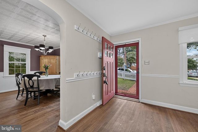 9908 DICKENS AVE, Bethesda, MD 20814