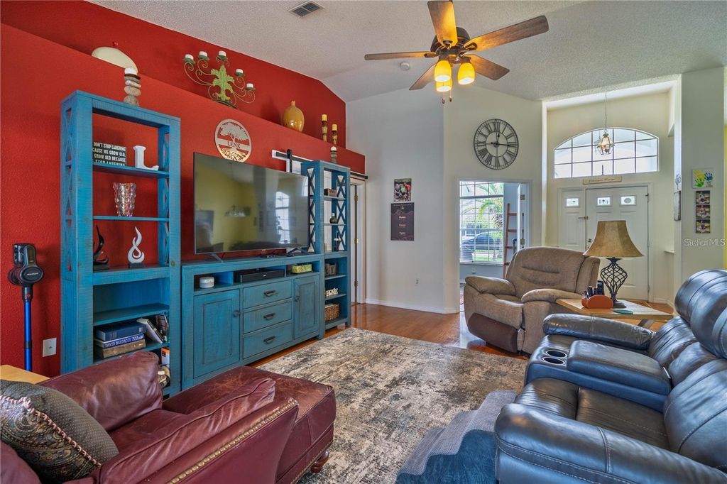 Image 5 of property listing at 9105 ROBIN NEST DRIVE, Hudson, FL 34669