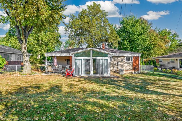 549 Provincetown Lane, Plymouth, MI 48170