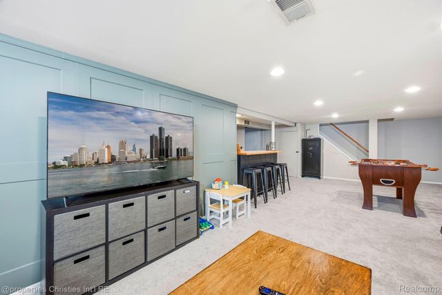 549 Provincetown Lane, Plymouth, MI 48170