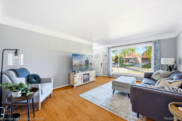 549 Provincetown Lane, Plymouth, MI 48170