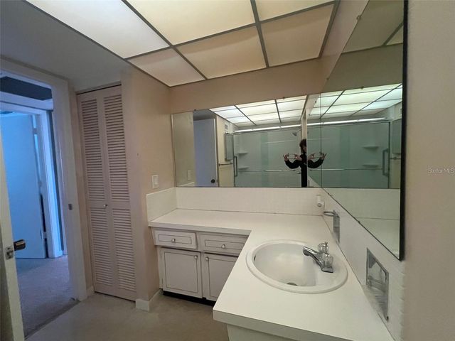 19029 US HIGHWAY 19 N 6-14, Clearwater, FL 33764