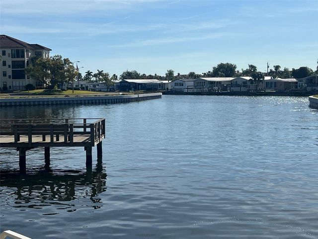 19029 US HIGHWAY 19 N 6-14, Clearwater, FL 33764