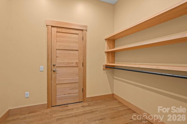 36 Ravenwood Drive, Fletcher, NC 28732